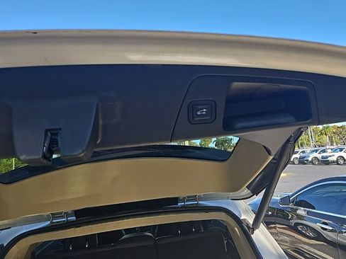 Used 2017 Buick Envision Premium w/ Driver Confidence Package image 27