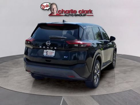 Used 2023 Nissan Rogue SV FWD image 5