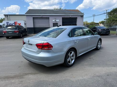 Used 2012 Volkswagen Passat 2.5 SE FWD image 5