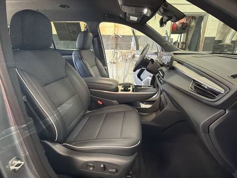 Certified 2025 Buick Enclave Preferred w/ LPO, Floor Liner Package AWD/4WD image 26