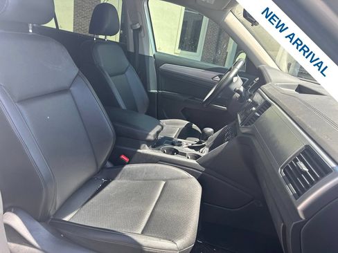 Used 2019 Volkswagen Atlas SE w/ Towing Package AWD/4WD image 9