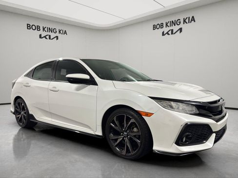 Used 2018 Honda Civic Sport image 7