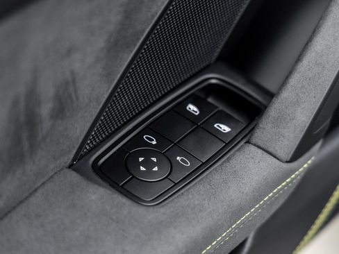 Certified 2024 Porsche 911 GT3 image 30