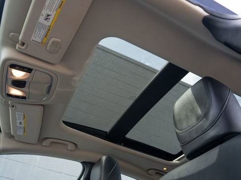 Used 2016 Chrysler 200 C image 30