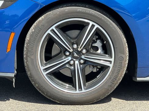 Used 2024 Ford Mustang Coupe image 12