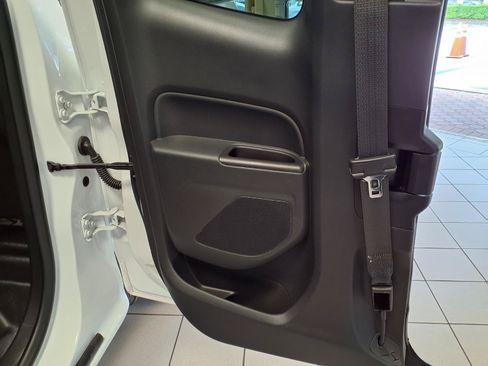 Used 2022 Chevrolet Colorado W/T w/ WT Convenience Package RWD image 18