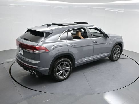 Used 2024 Volkswagen Atlas Cross Sport SEL R-Line AWD/4WD image 62