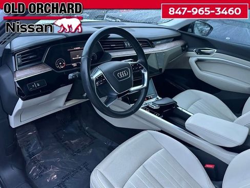 Used 2019 Audi e-tron Premium Plus image 14
