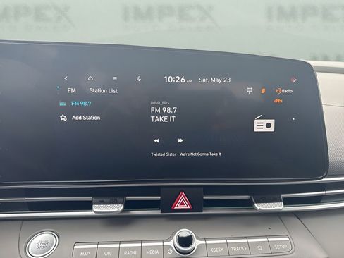 Used 2024 Hyundai Elantra SEL FWD image 16