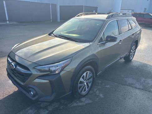 Certified 2023 Subaru Outback Premium image 6