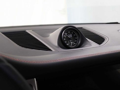 Used 2023 Porsche Macan GTS AWD/4WD image 18