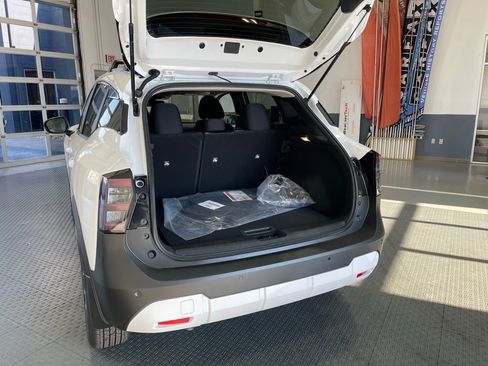New 2026 Nissan Kicks SV w/ SV Premium Package FWD image 7