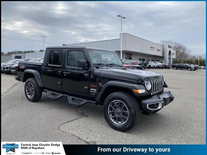 Used 2022 Jeep Gladiator Overland w/ Popular Equipment Package