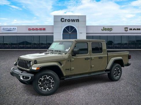 Certified 2025 Jeep Gladiator Sport w/ Premium Package AWD/4WD image 1