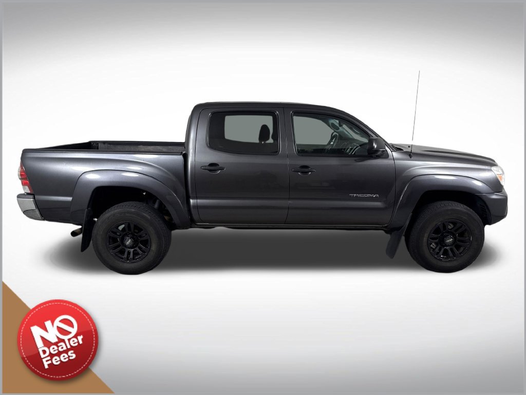 Used 2013 Toyota Tacoma PreRunner w/ SR5 Pkg RWD image 2