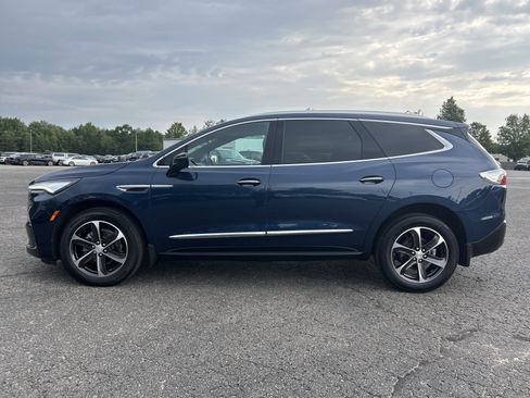 Used 2022 Buick Enclave Essence w/ LPO, Touring Package AWD/4WD image 6
