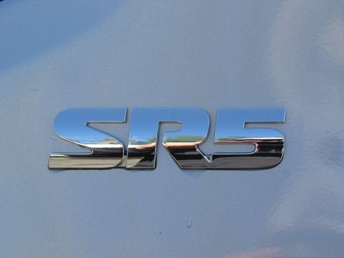 Certified 2022 Toyota Tacoma SR5 RWD image 11