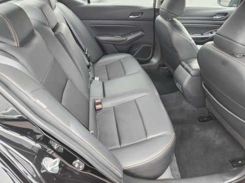 Used 2022 Nissan Altima 2.5 SR image 17