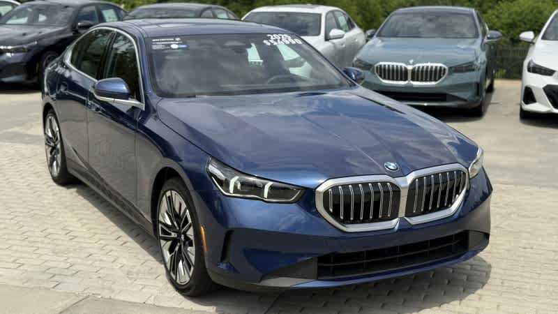 Used 2025 BMW 530i RWD image 7
