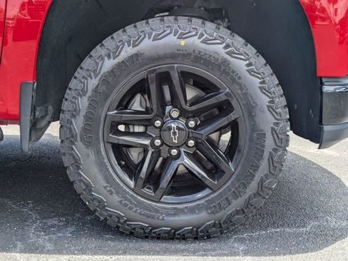 Used 2019 Chevrolet Silverado 1500 LT Trail Boss AWD/4WD image 10