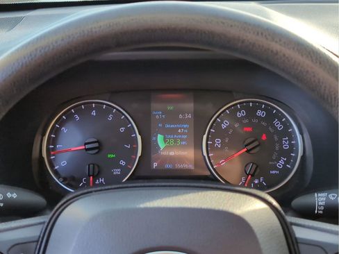 Used 2020 Toyota RAV4 XLE w/ Convenience Package image 23