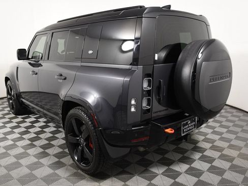 Used 2024 Land Rover Defender 110 X AWD/4WD image 4