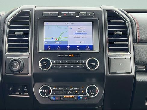 Used 2021 Ford Expedition Limited RWD image 14