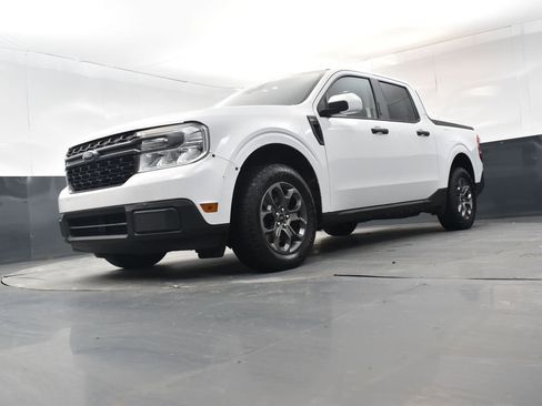 Used 2022 Ford Maverick XLT w/ Equipment Group 300A Standard AWD/4WD image 18