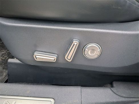 Certified 2024 Lincoln Nautilus Premier w/ Equipment Group 102A image 14