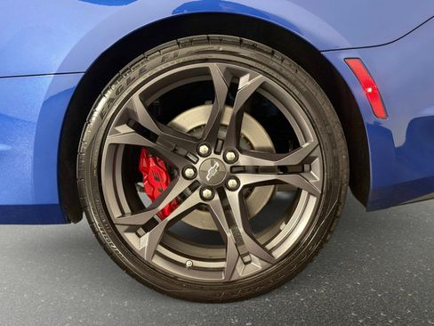Used 2021 Chevrolet Camaro SS RWD image 14