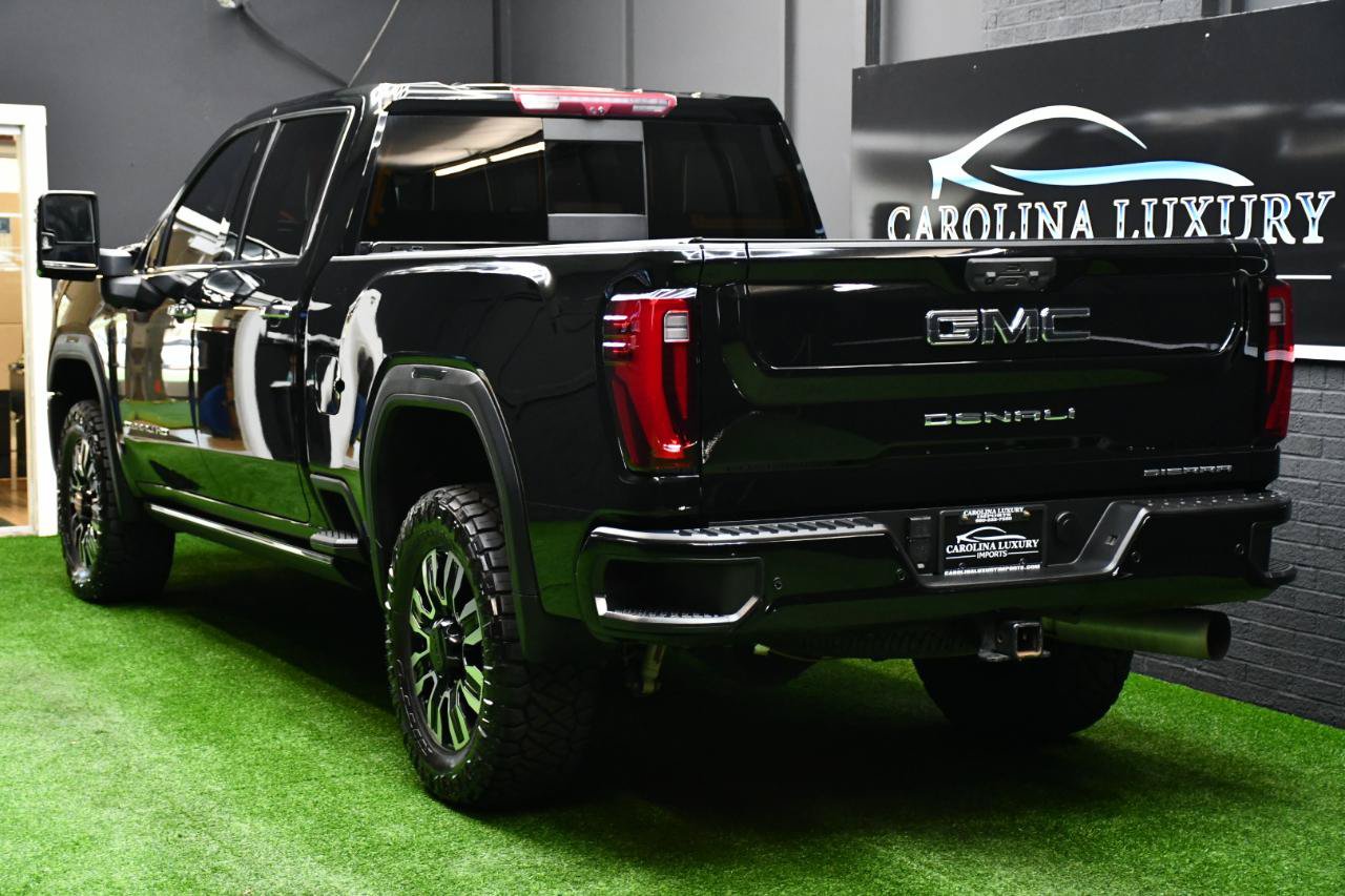 Used 2024 GMC Sierra 2500 Denali Ultimate AWD/4WD image 9