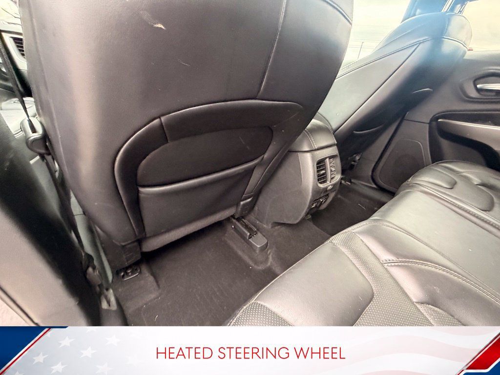 Used 2021 Jeep Cherokee Latitude Lux w/ Comfort/Convenience Group AWD/4WD image 9