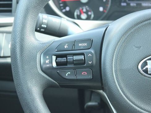 Used 2016 Kia Sorento LX image 24