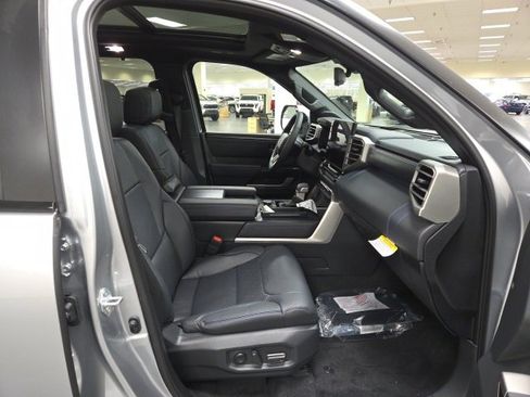 New 2026 Toyota Sequoia Platinum image 9