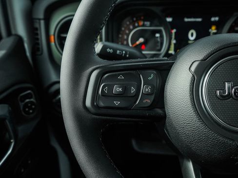 New 2026 Jeep Gladiator Mojave AWD/4WD image 18