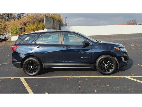 Certified 2020 Chevrolet Equinox LS image 9