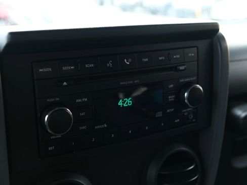 Used 2008 Jeep Wrangler Rubicon w/ Dual Top Group image 25