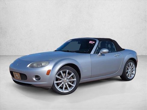 Used 2007 MAZDA MX-5 Miata Grand Touring w/ Premium Pkg image 15