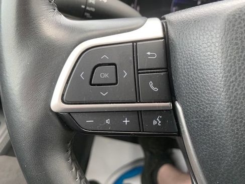 Used 2024 Toyota Grand Highlander AWD image 26