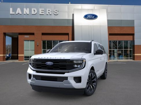 New 2026 Ford Expedition Platinum AWD/4WD image 2
