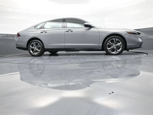 Used 2024 Honda Accord EX-L image 28
