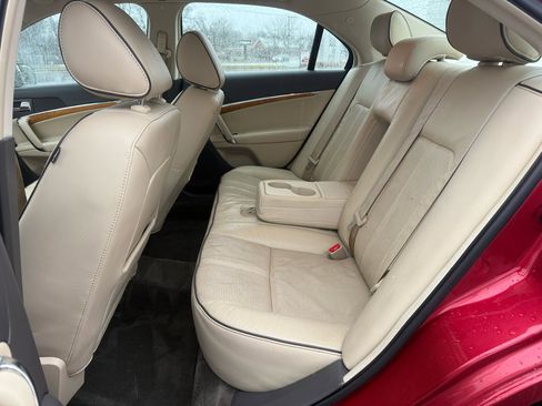 Used 2011 Lincoln MKZ image 13