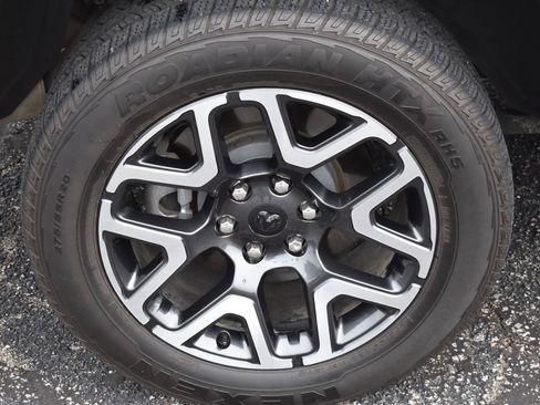 Used 2025 RAM 1500 Laramie AWD/4WD image 11