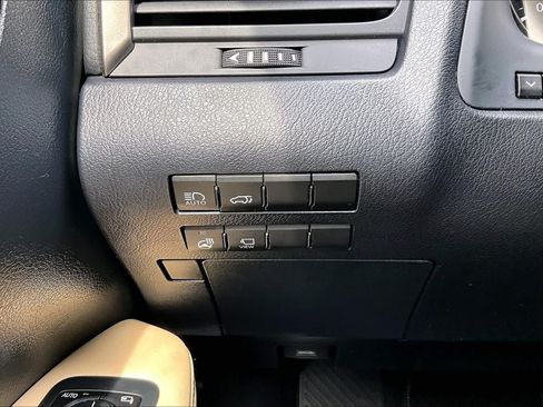 Used 2022 Lexus RX 350L FWD w/ Premium Package image 34