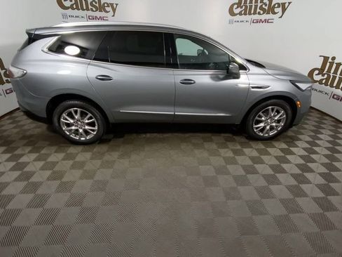 Certified 2023 Buick Enclave Essence w/ Experience Buick Package AWD/4WD image 9