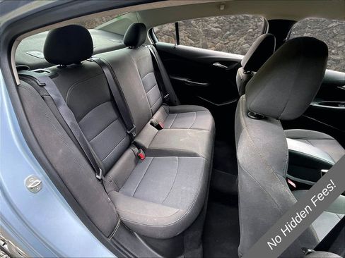 Used 2018 Chevrolet Cruze LS FWD image 21