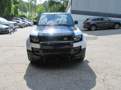Used 2023 Land Rover Defender 110 X AWD/4WD image 8