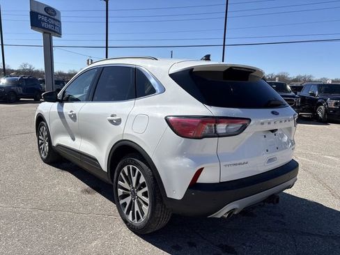 Certified 2020 Ford Escape Titanium image 18