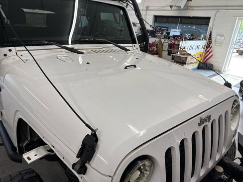 Used 2017 Jeep Wrangler Unlimited Sport w/ Quick Order Package 24S AWD/4WD image 70