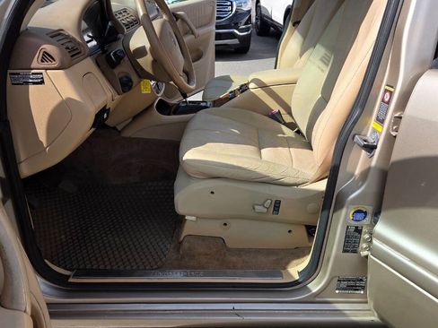 Used 2001 Mercedes-Benz ML 320 4MATIC image 24